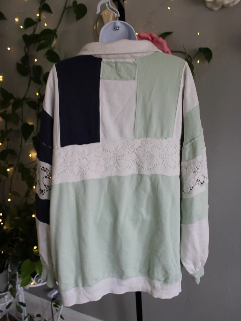 Free People We The Free Colorblock Crochet Lace Oversized Sweatshirt Tunic XS - Picture 8 of 14